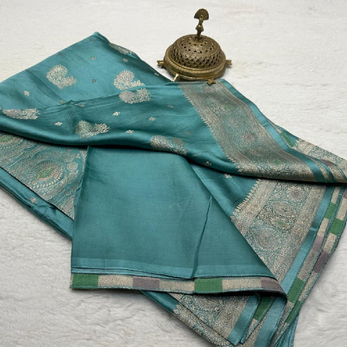 Rama Green Kanchipuram Soft Silk Saree with Heavy Zari Border