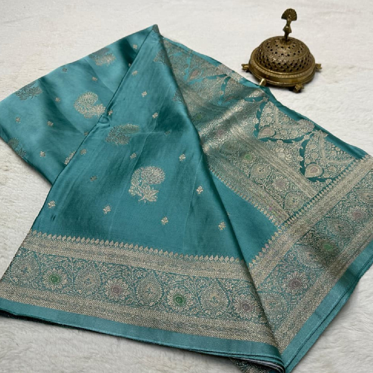 Rama Green Kanchipuram Soft Silk Saree with Heavy Zari Border