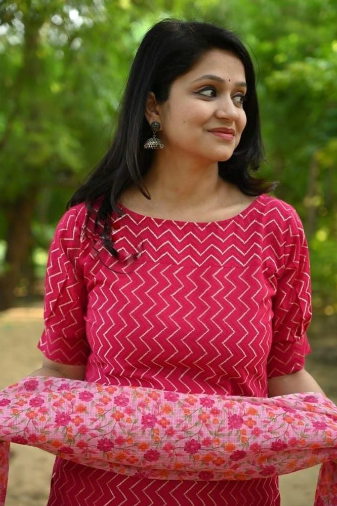 cotton pink kurti with dupatta and pyjama