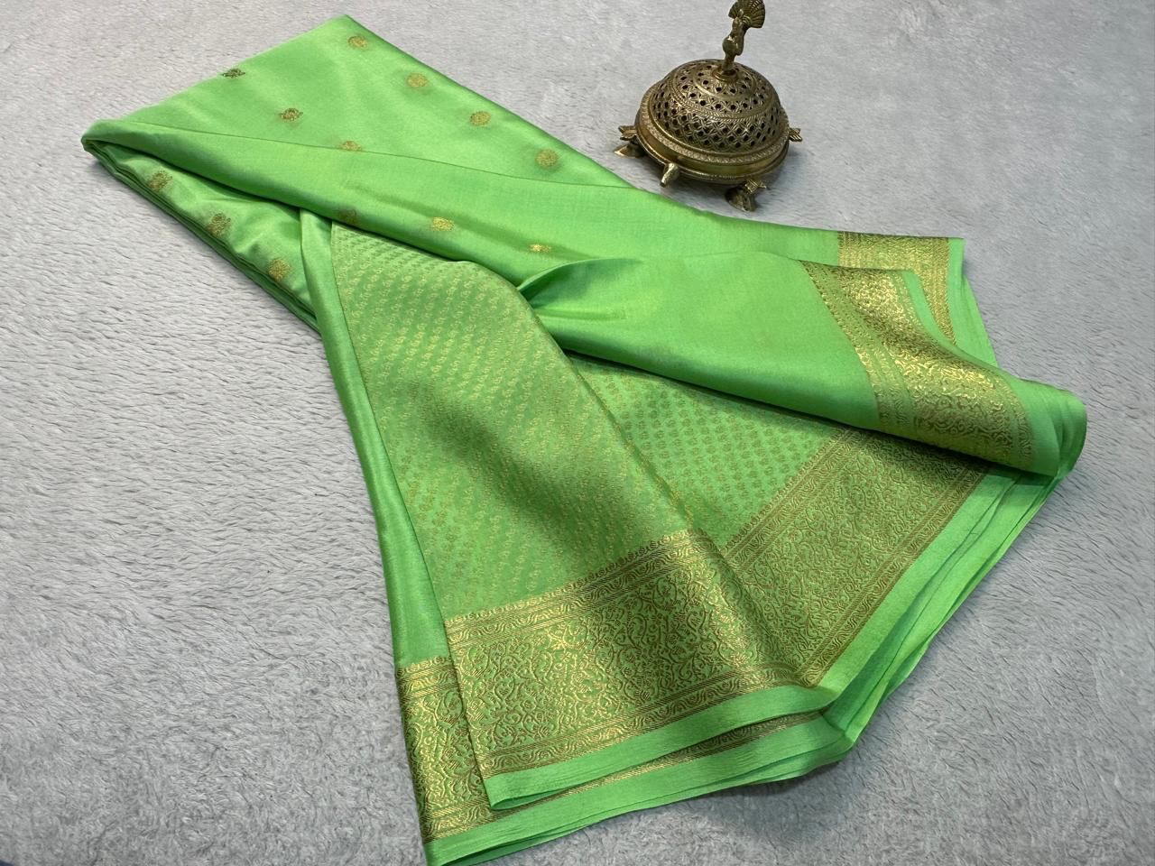 Statement Bridal Brocade Silk Saree – Vibrant Patterns, Magnificent Pallu
