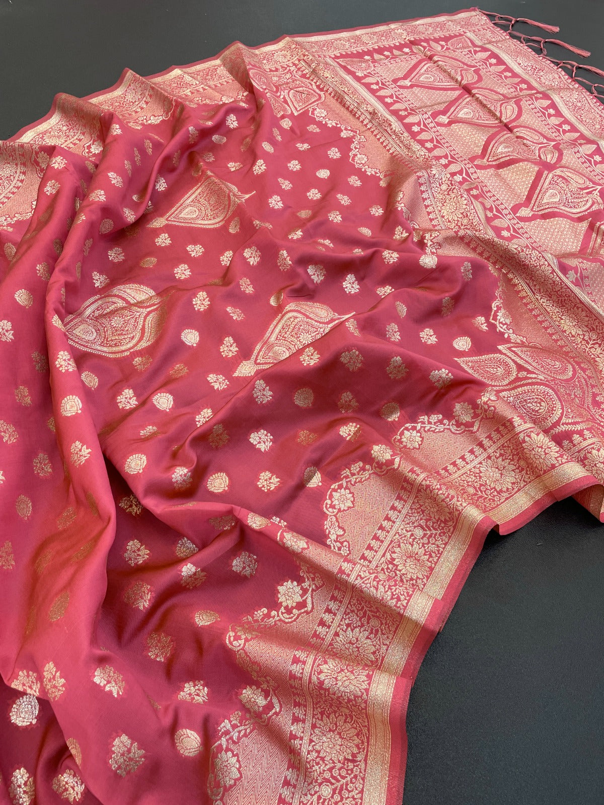 Banarasi Soft Silk Saree with Tasseled Pallu & Contrast Blouse