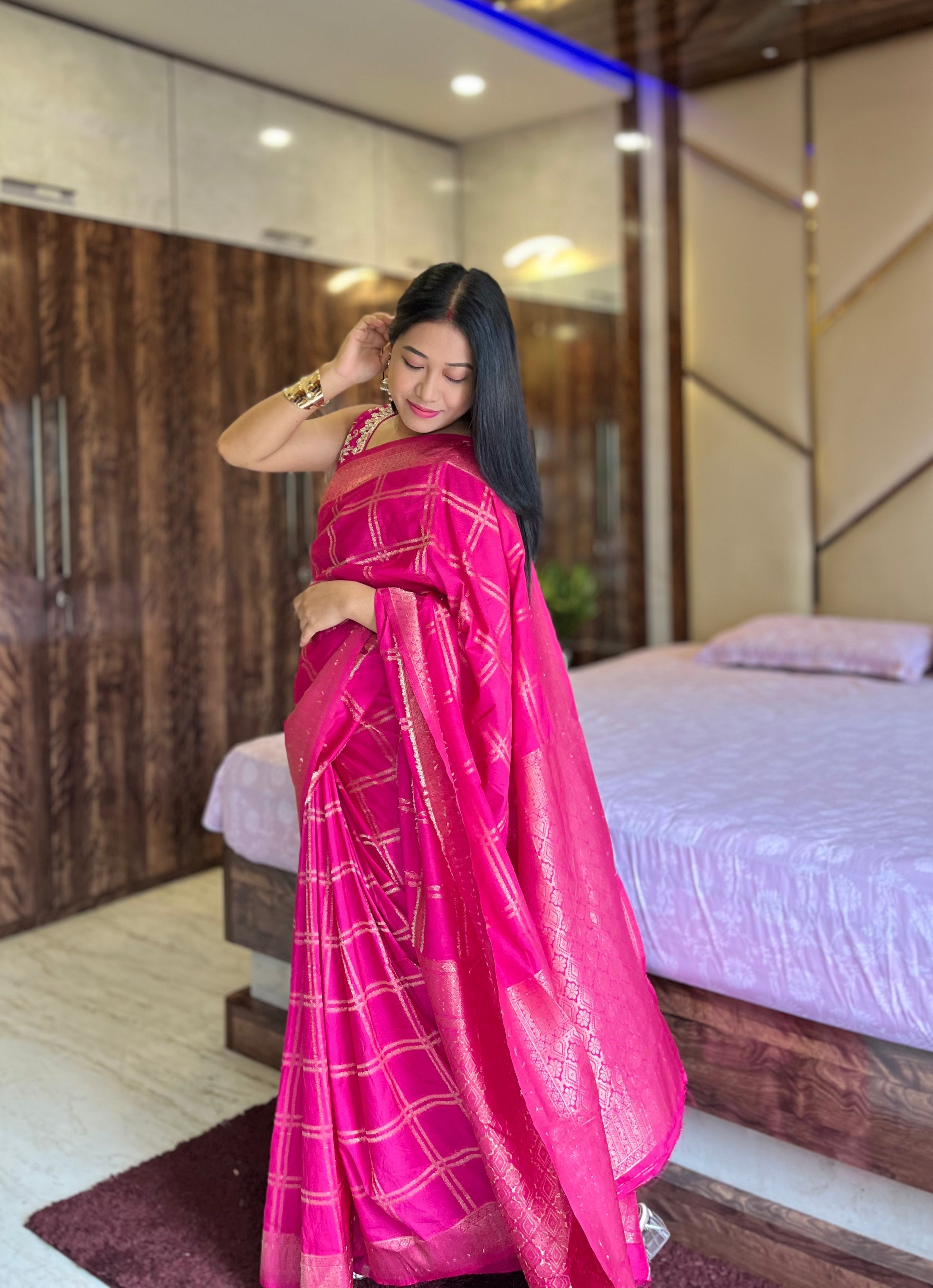 Celebrating Indian Heritage: Timeless Double Line Checks Sarees with Rich Borders and Regal Pallus