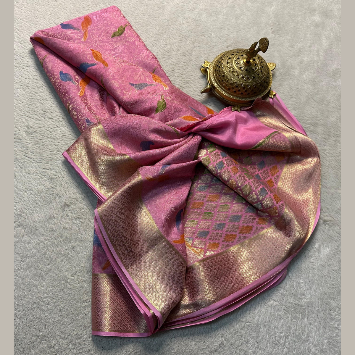 Pink Brocade Mysore Silk Sarees With Zari Weaving Blouse.