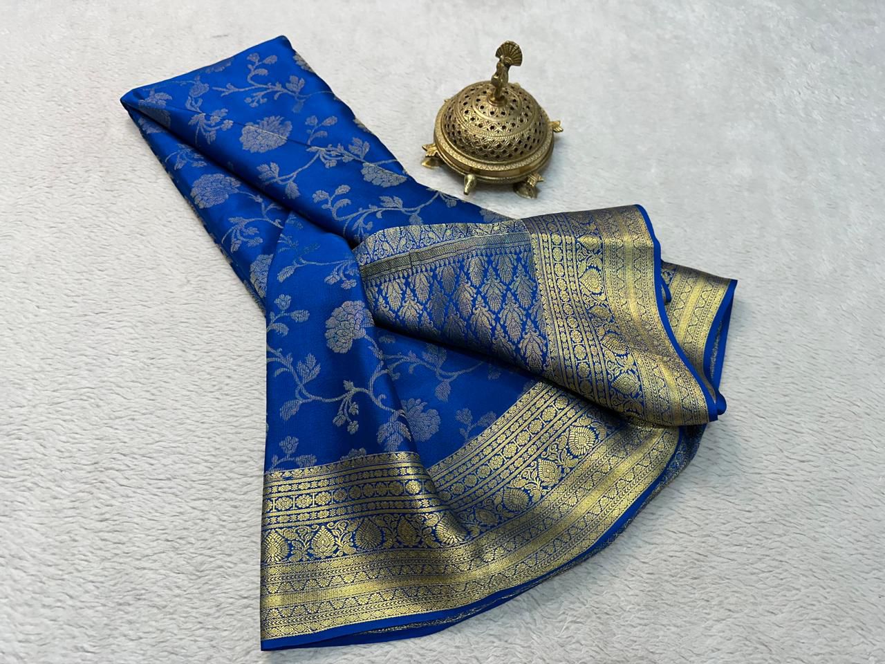 Elegance Redefined: Silk Brocade Saree with Exquisite Gold & Silver Zari Weaving
