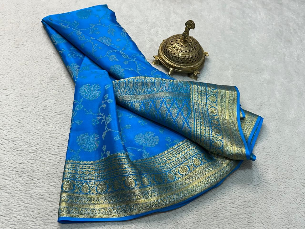 Elegance Redefined: Silk Brocade Saree with Exquisite Gold & Silver Zari Weaving