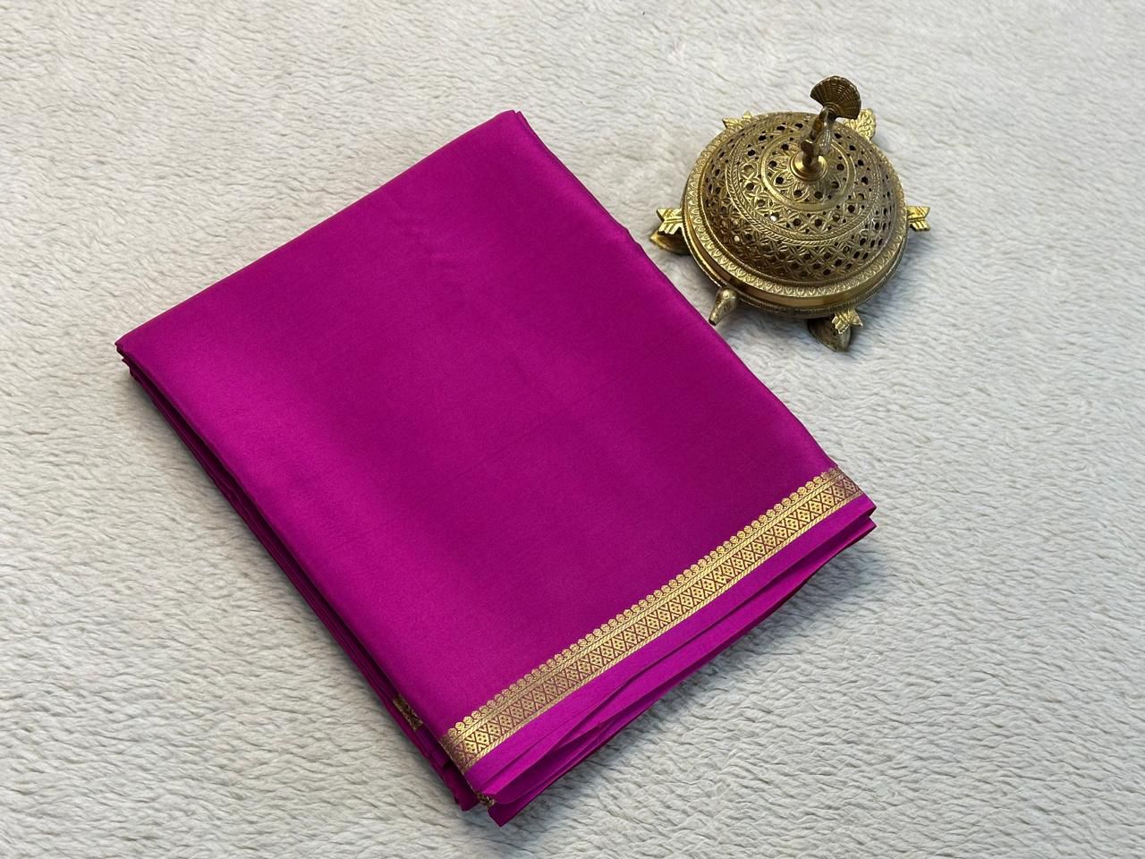 Unveil Grace: Small Border Sarees with Intricate Line Pallu in Bold Solid Shades