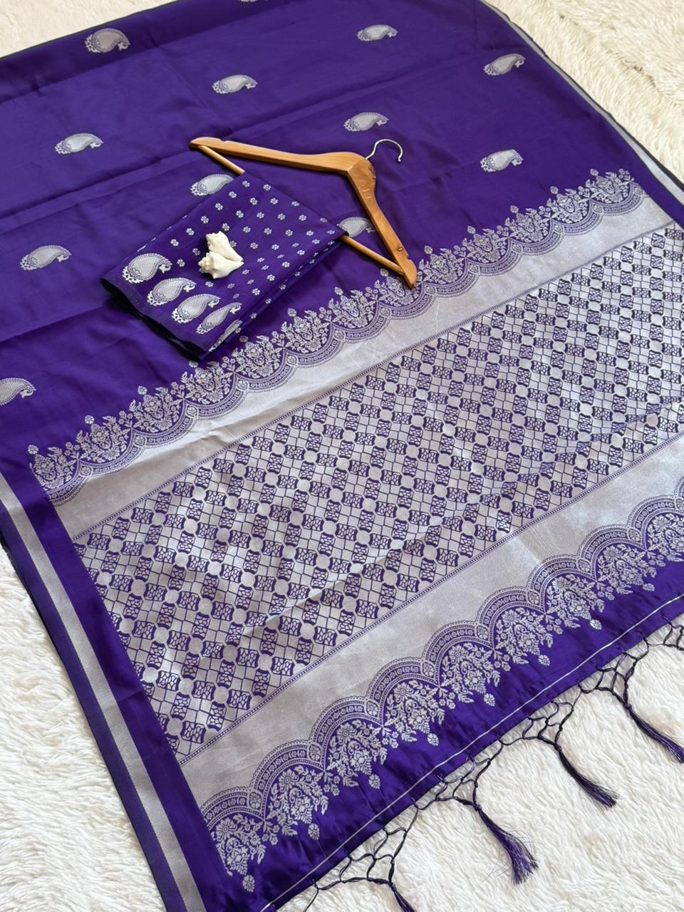 Blue Kanjivaram Silk Saree with Blouse for women