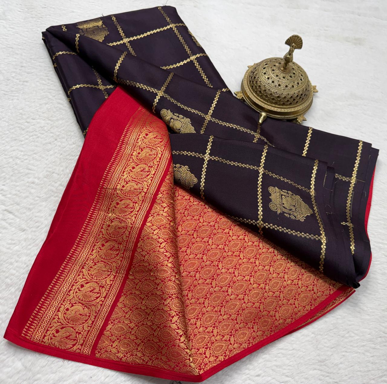 Classic Ethnic Brown Red Saree with Traditional Golden Weaving