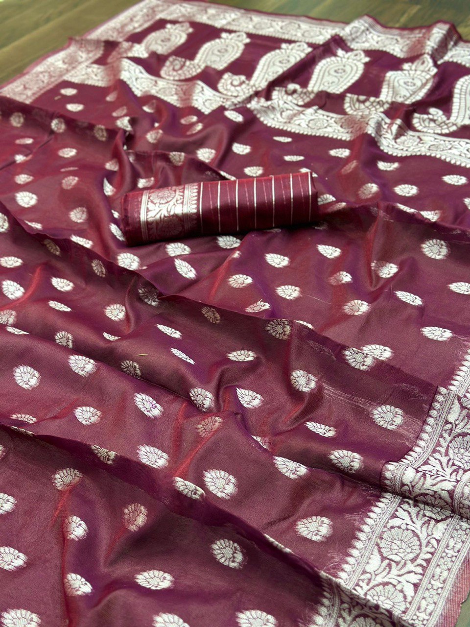 soft silk cotton maroon saree