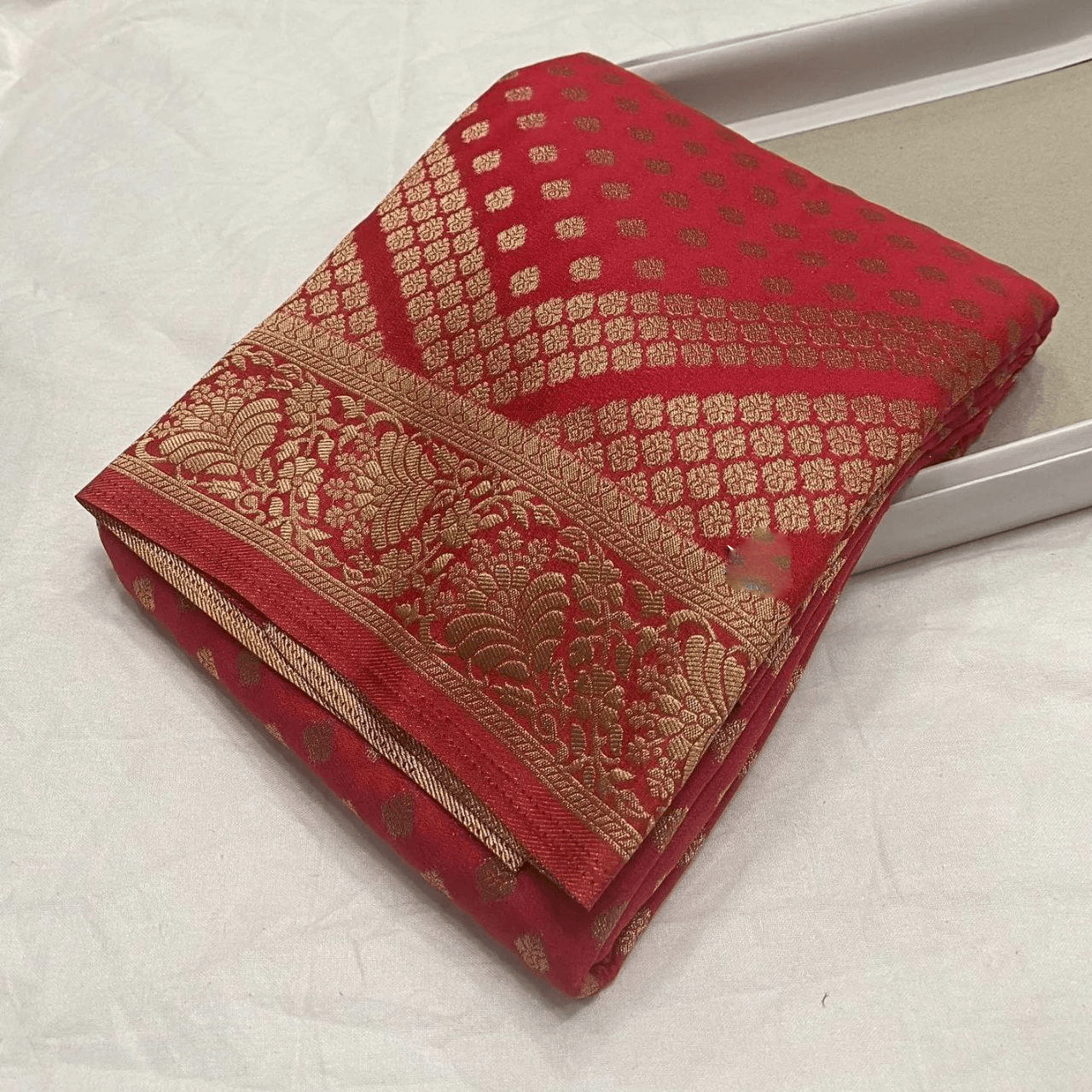 Exclusive Pure Georgette Silks Saree – Graceful Draping Style