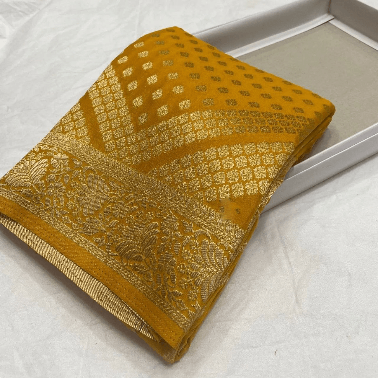 Exclusive Pure Georgette Silks Saree – Graceful Draping Style