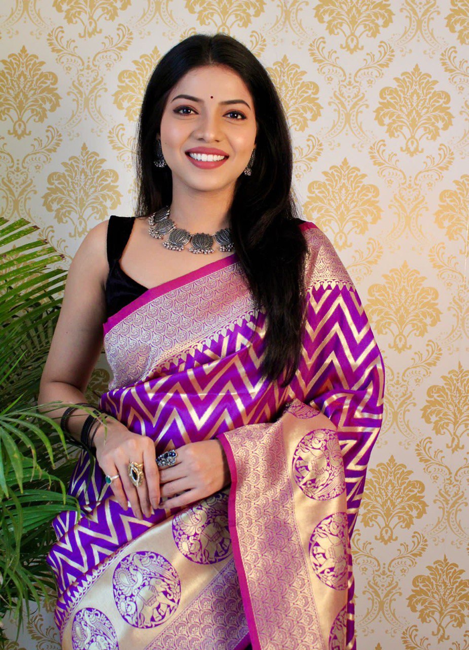 Opulent Violet Pure Zari Copper Weaving Soft Silk Saree