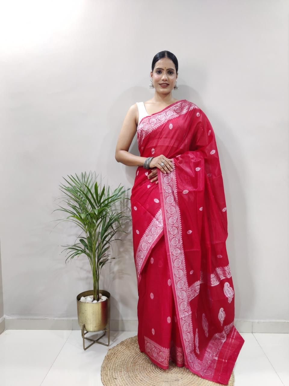 red pure soft cotton festival special jamdani saree