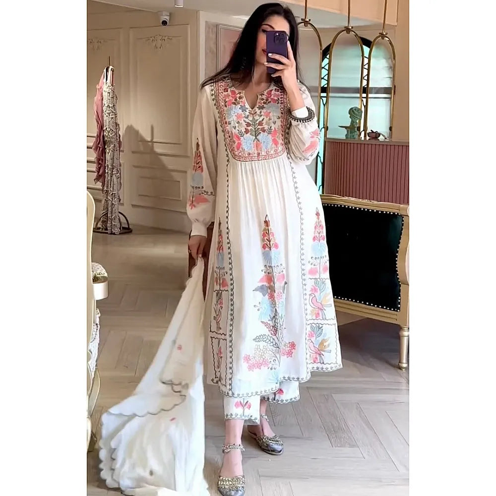 mirror hand work kurta set for women