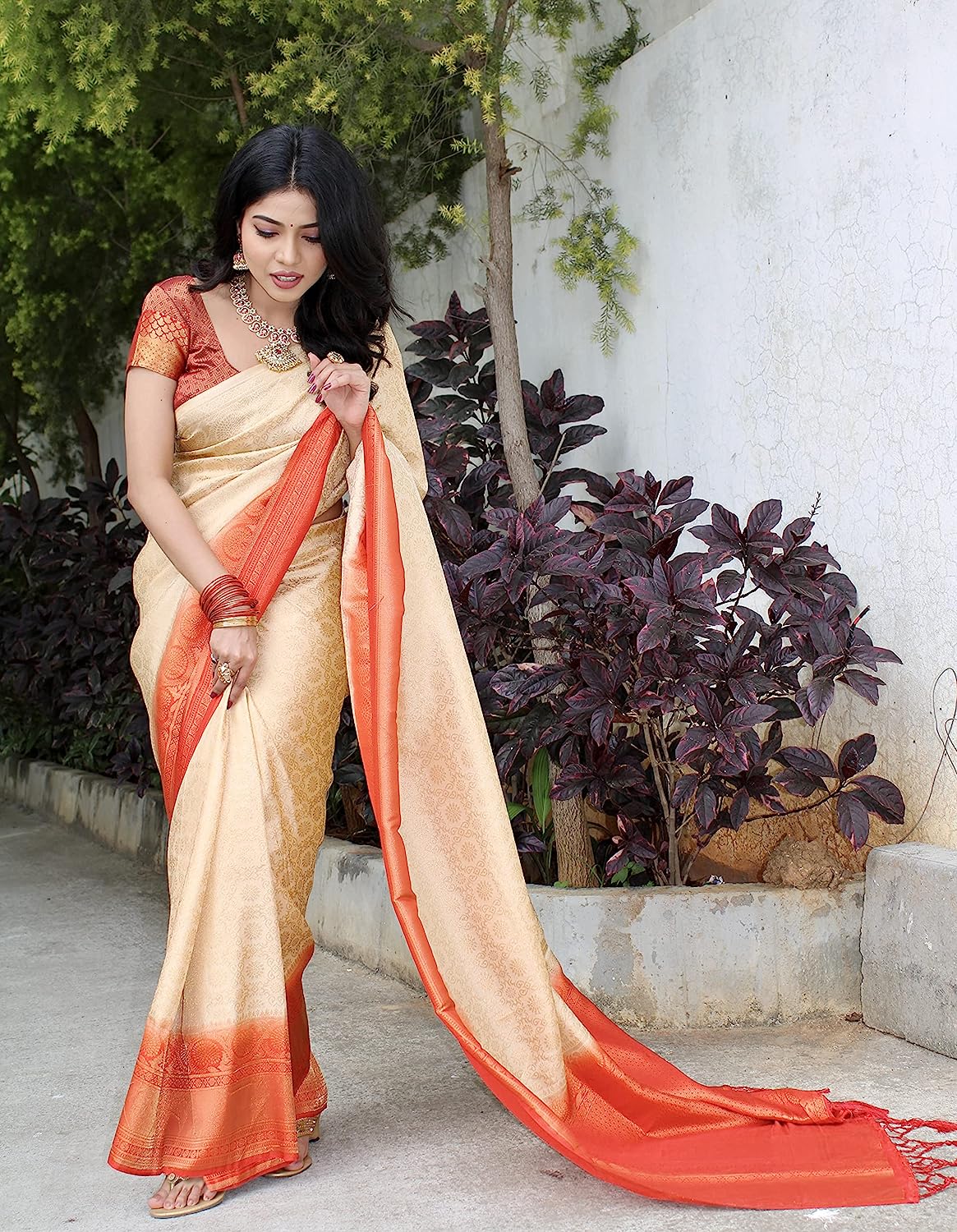 cream kanjivaram soft silk banarasi saree