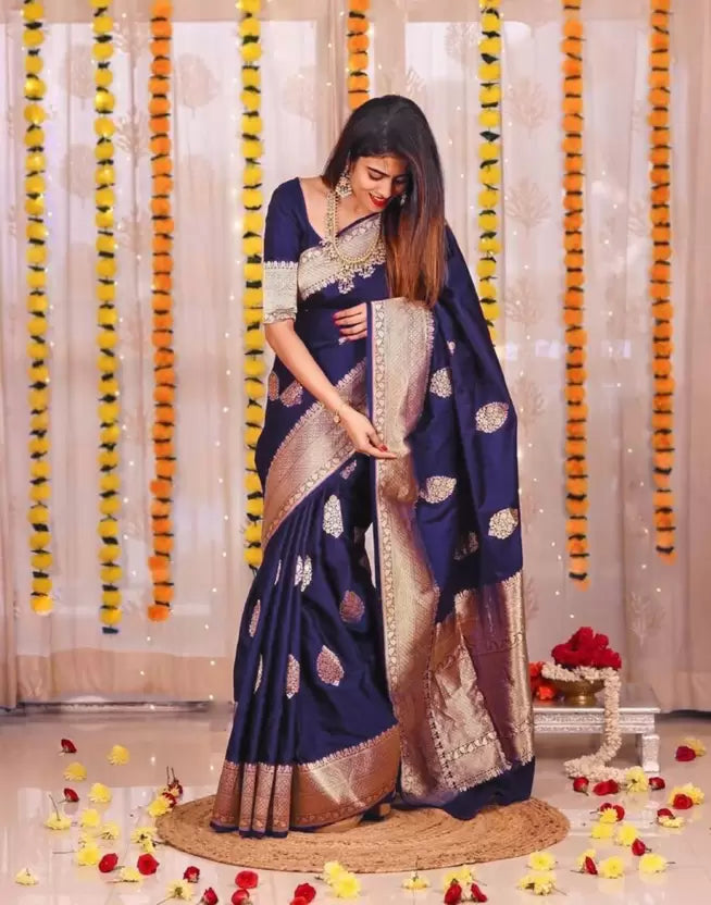 Exquisite Dark Blue Zari Weaving Banarasi Silk Saree, Perfect for Special Occasions