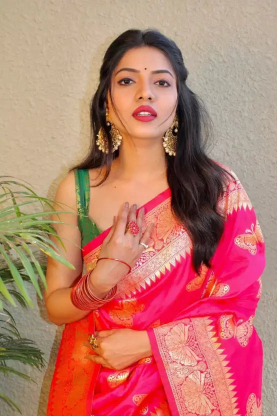 Opulent Beauty: Pink Heavy Zari Weaving Pure Banarasi Silk Saree, A Luxurious Statement Piece