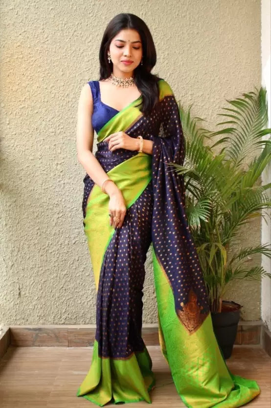 Woven Banarasi Jacquard Saree (Green)