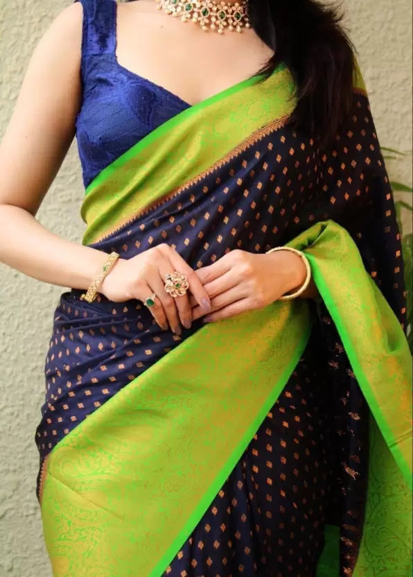 Woven Banarasi Jacquard Saree (Green)