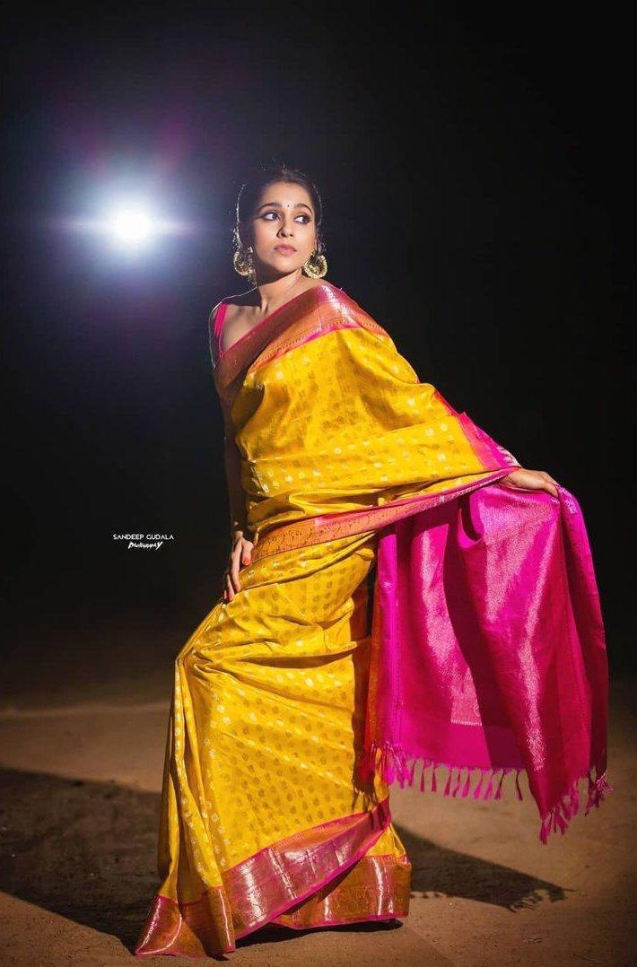 soft silk saree in woven design