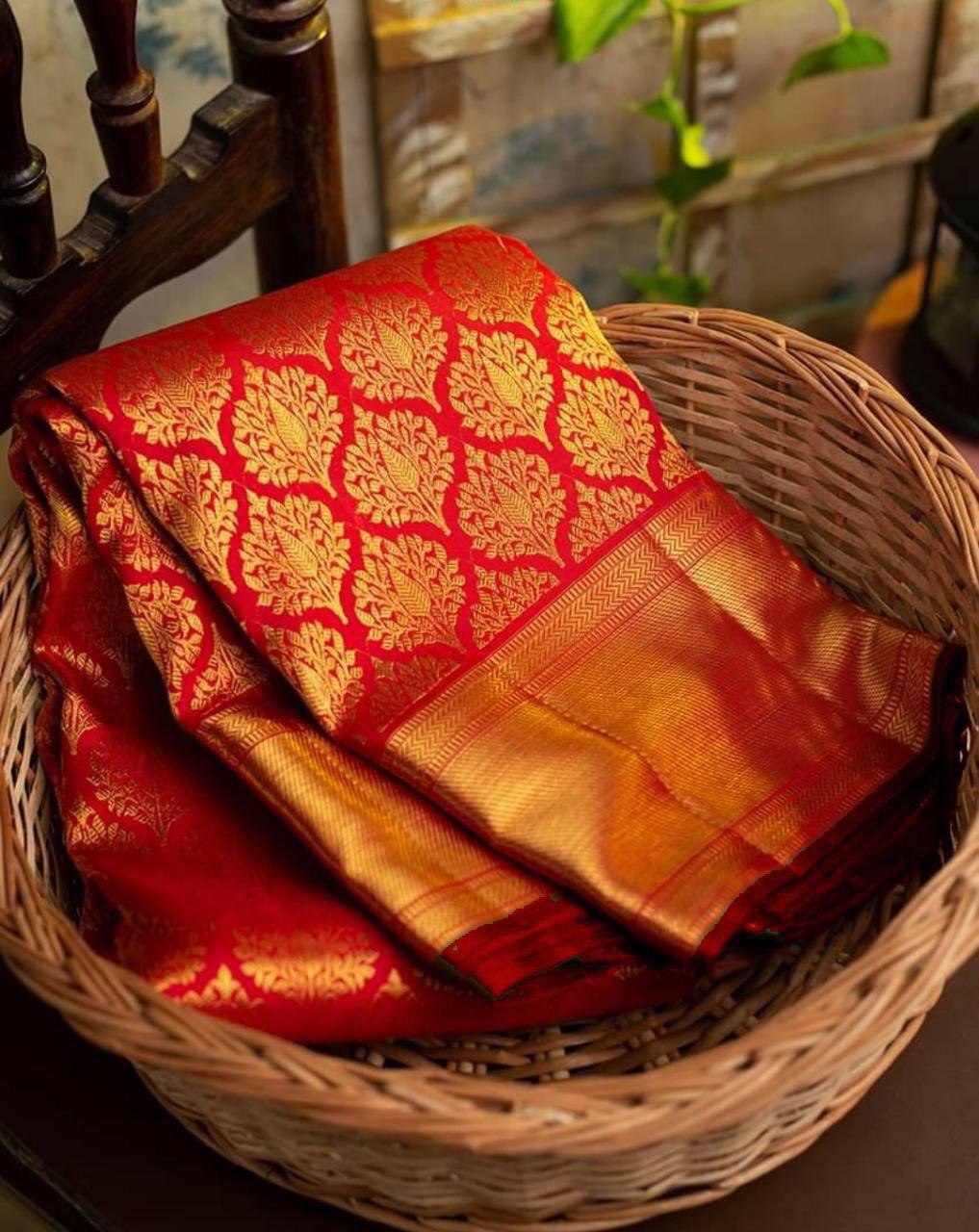 kanjivaram golden zari soft silk saree