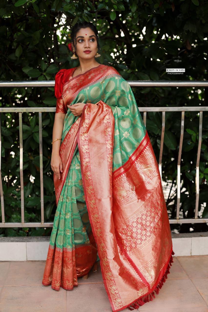 Elegant Green & Red Banarasi Silk Saree, Perfect for Wedding Celebrations