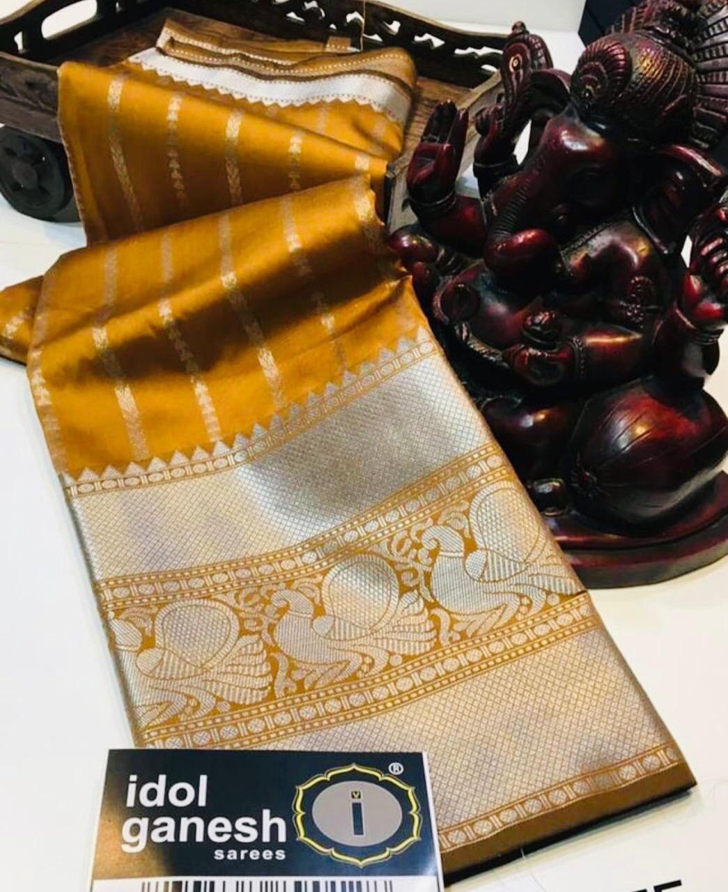 Stylish Silver Zari Woven Banarasi Jacquard Silk Saree