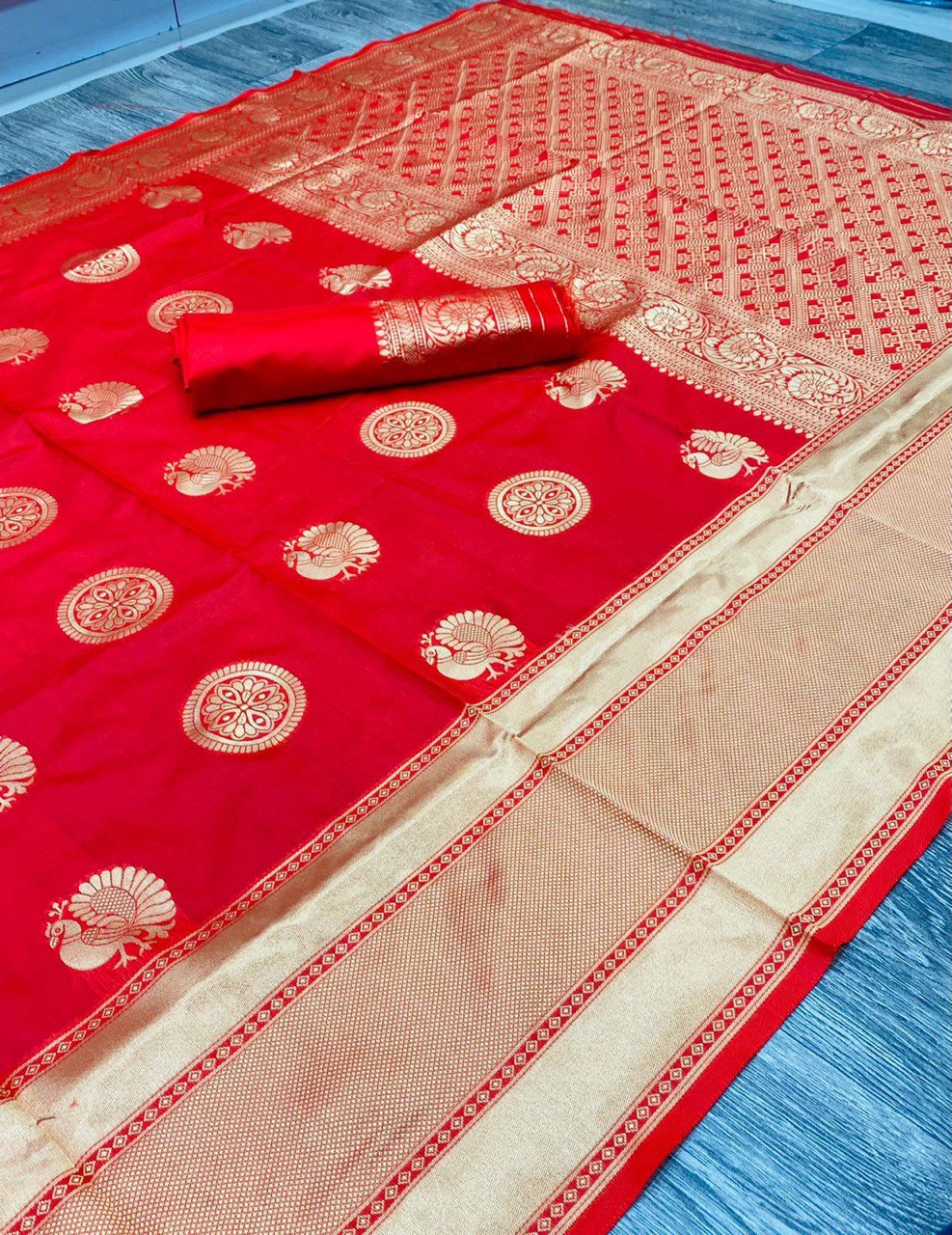kanjivaram soft silk saree with golden work