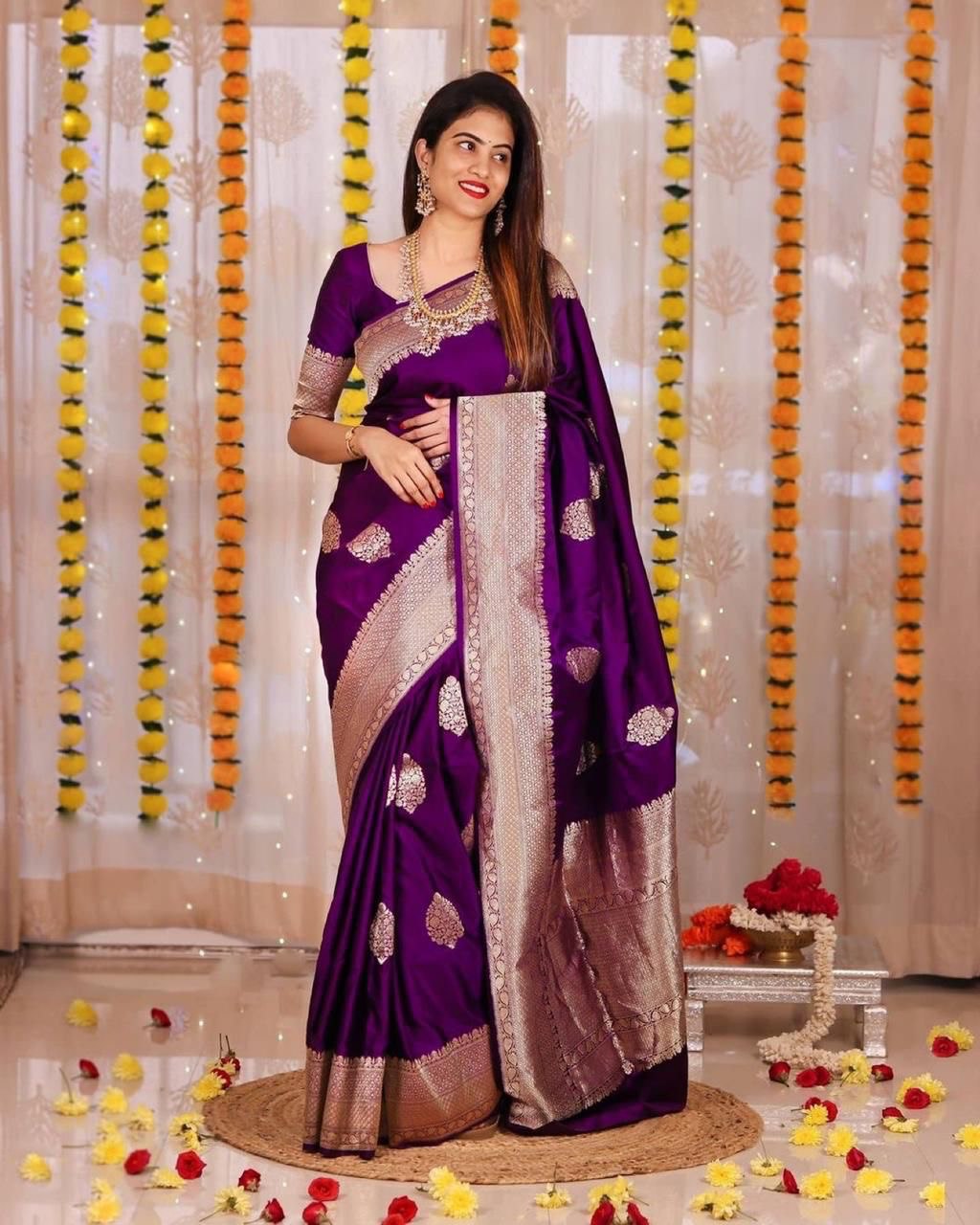 linen saree with zari woven design