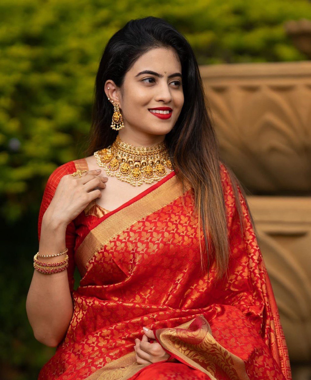 Deep Red Banarasi Soft Silk Cotton Saree Embellished with Jacquard Motifs