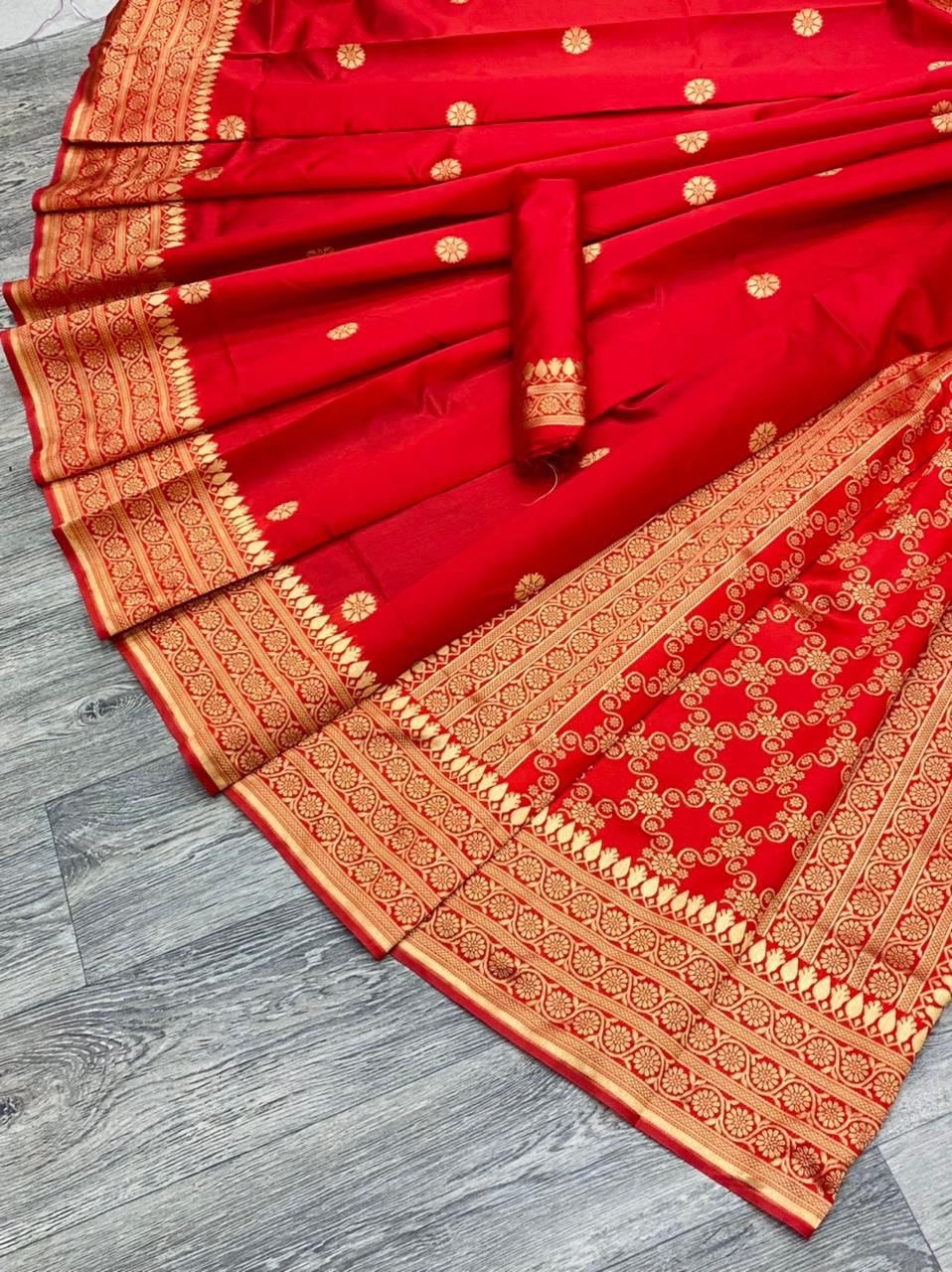 red kanjivaram jacquard saree for women