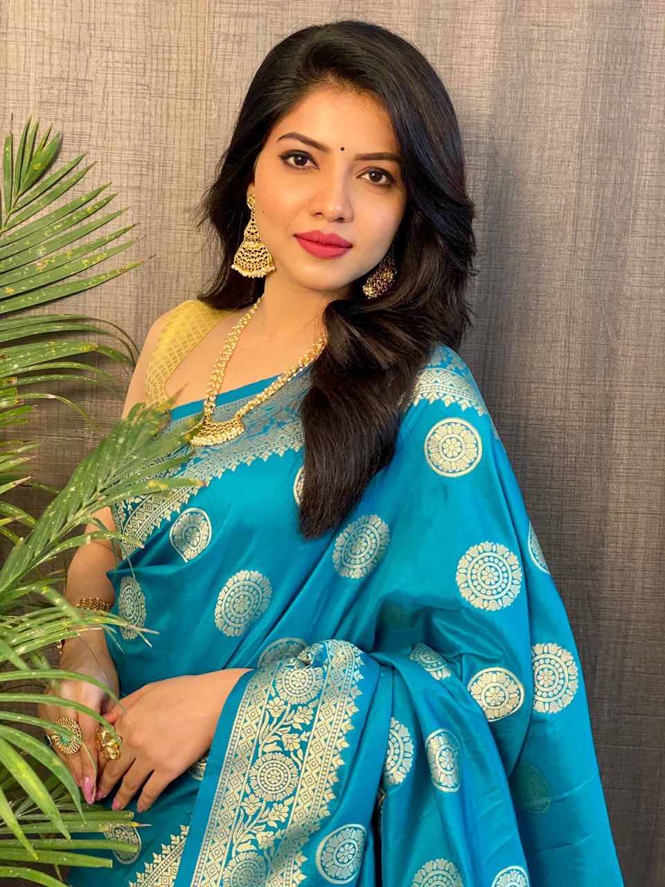 Stunning Blue Banarasi Silk Saree Enhanced with Charming Tassel Accents