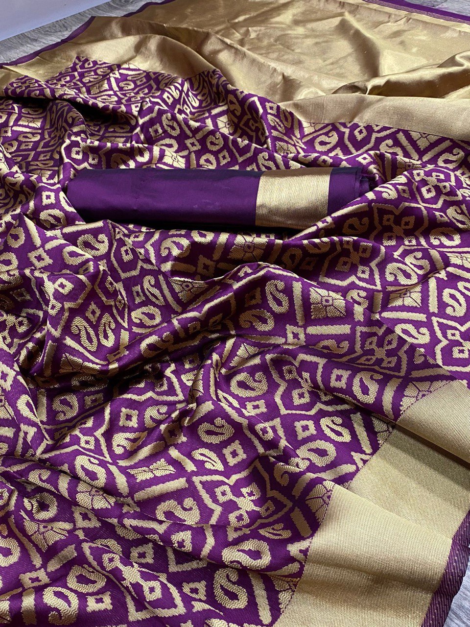 kanchipuram banarasi litchi silk saree with golden zari weaving