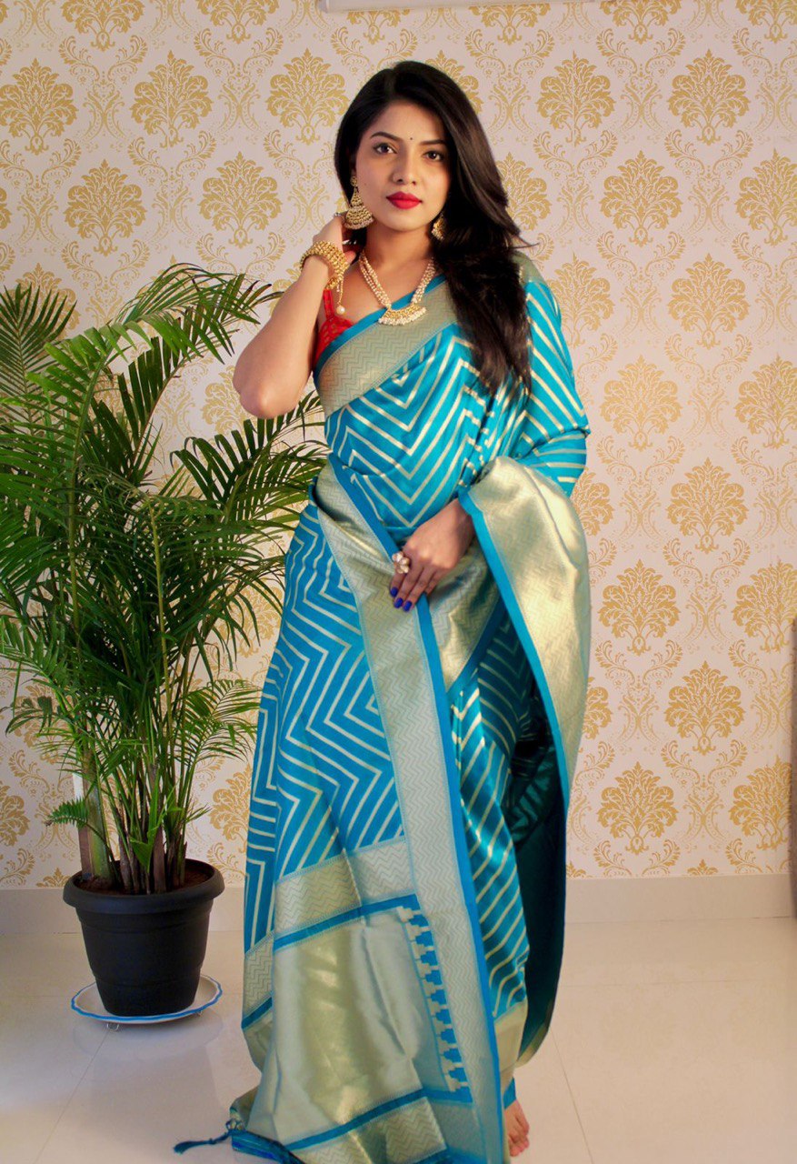 Golden Zari Woven Design Paithani Pure Silk Saree for Wedding - Vootbuy