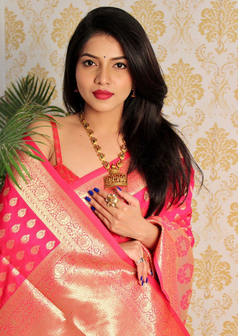 pink zari weaving designer saree