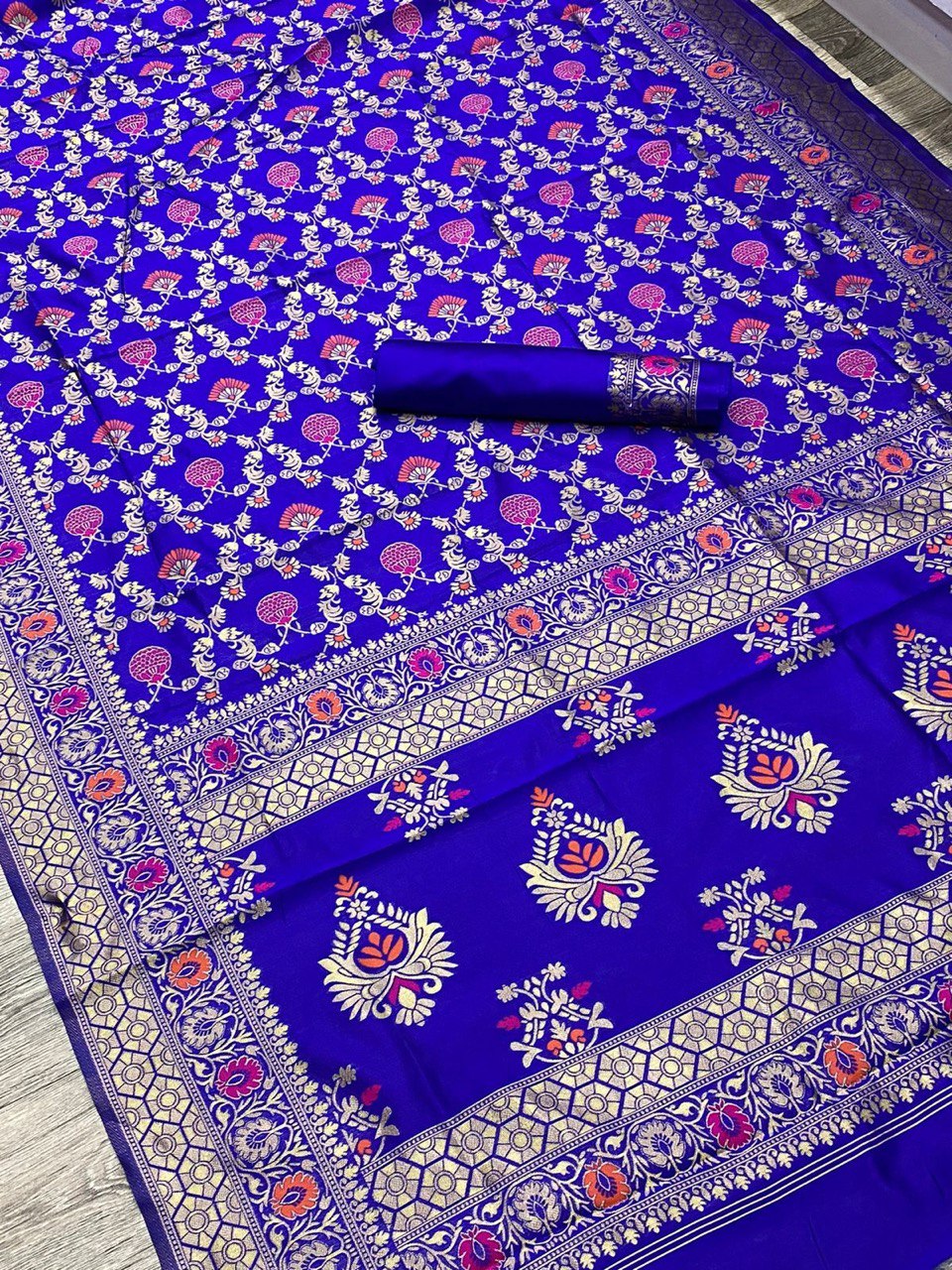 zari weaving kanjivaram silk saree for wedding