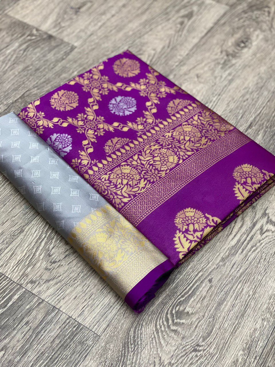 printed saree for women