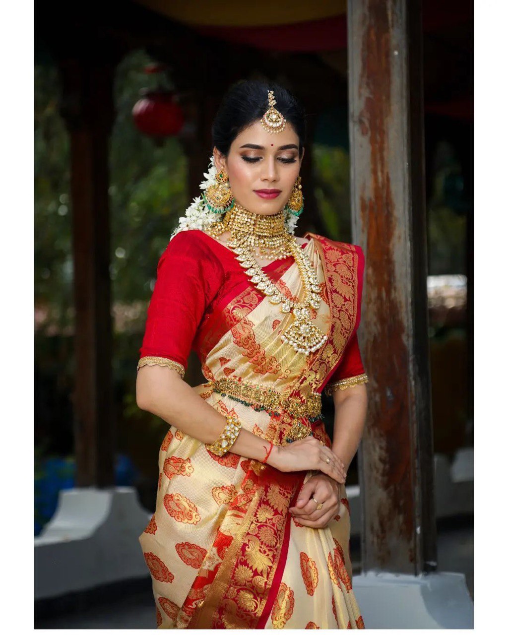 Woven Paithani Jacquard, Art Silk Saree (Multicolor)