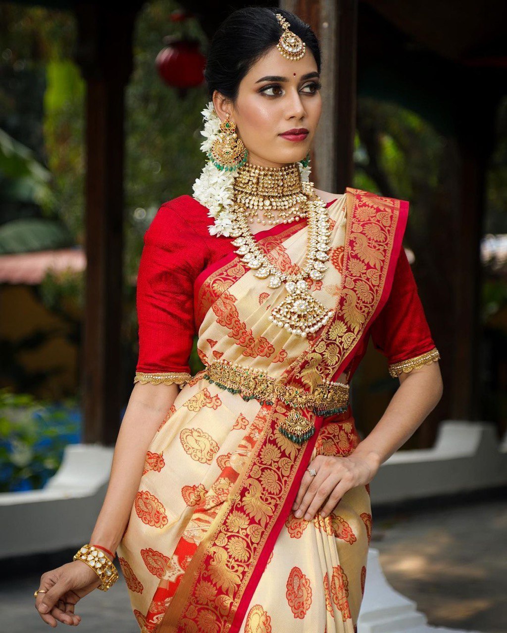 Woven Paithani Jacquard, Art Silk Saree (Multicolor)