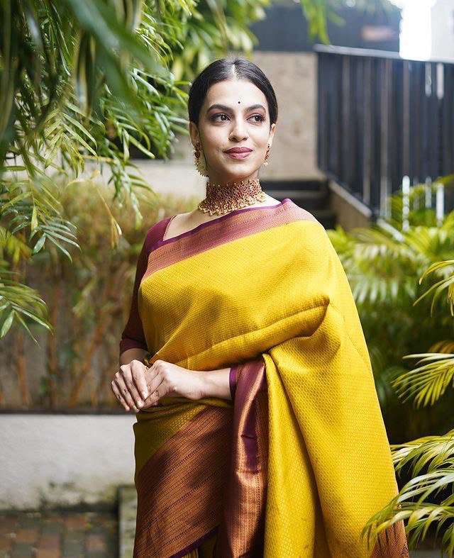 jacquard silk saree for women