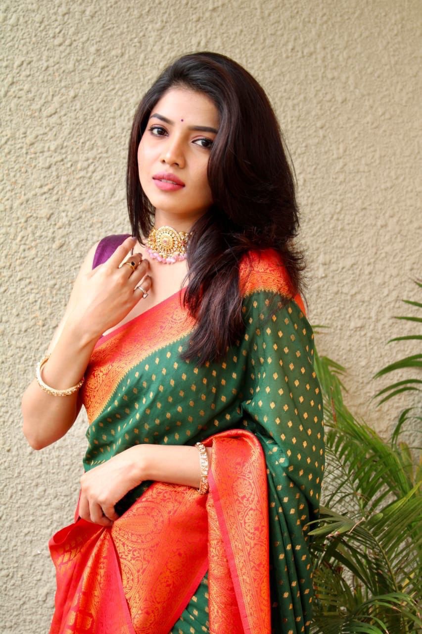 jacquard soft lichi silk saree for wedding