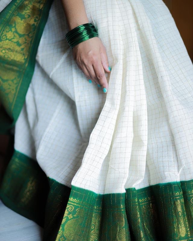 heavy jacquard border saree