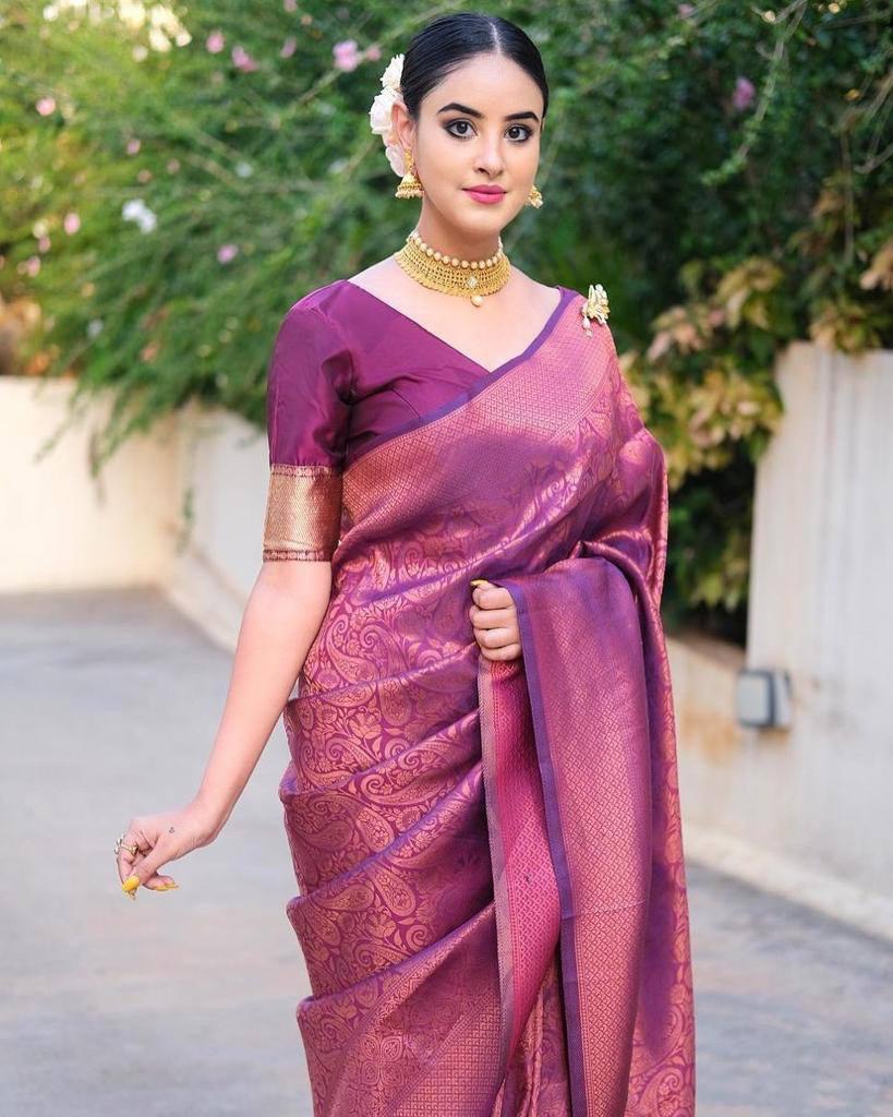 Elegant Purple Floral Printed Banarasi Silk Blend Saree