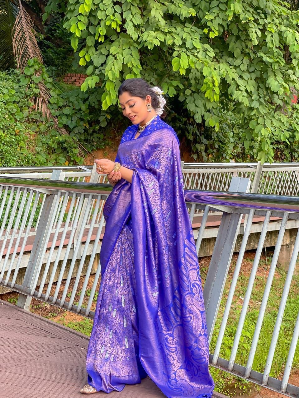 Exquisite Soft Silk Saree in Blue with Intricate Zari Weaving, Designed for Weddings