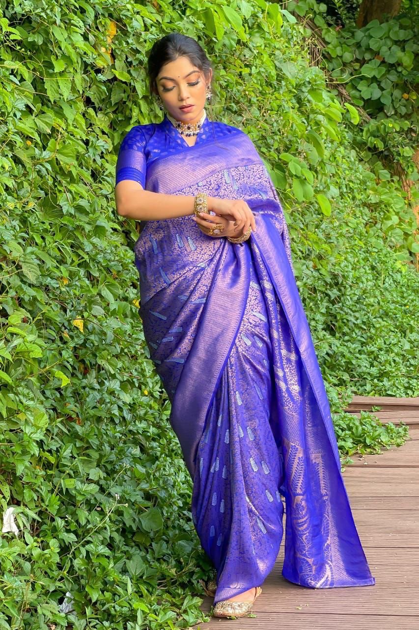 Elegant Blue Banarasi Soft Silk Saree with Zari Weaving, Perfect for Wedding Occasions