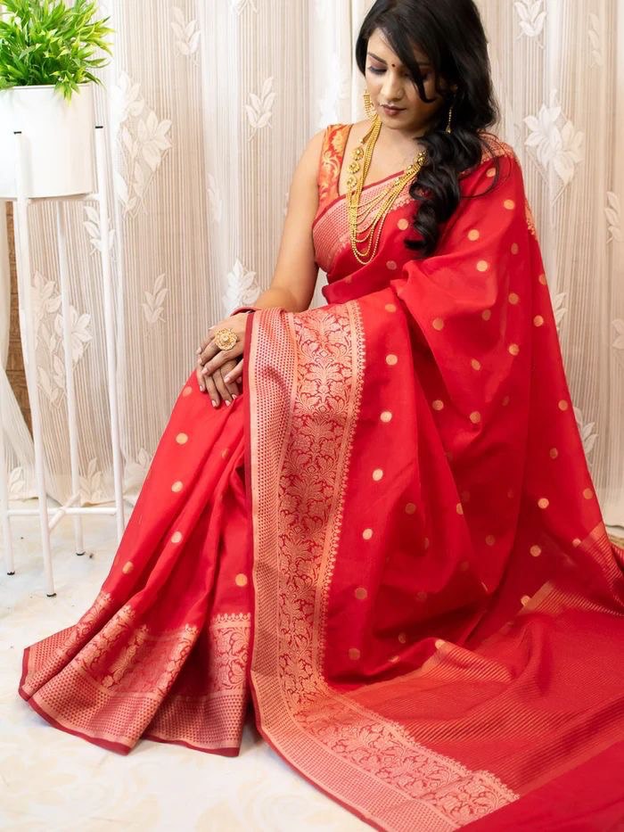 soft silk lichi saree
