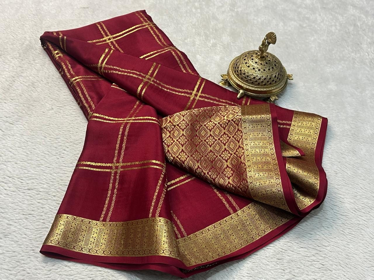 Celebrating Indian Heritage: Timeless Double Line Checks Sarees with Rich Borders and Regal Pallus