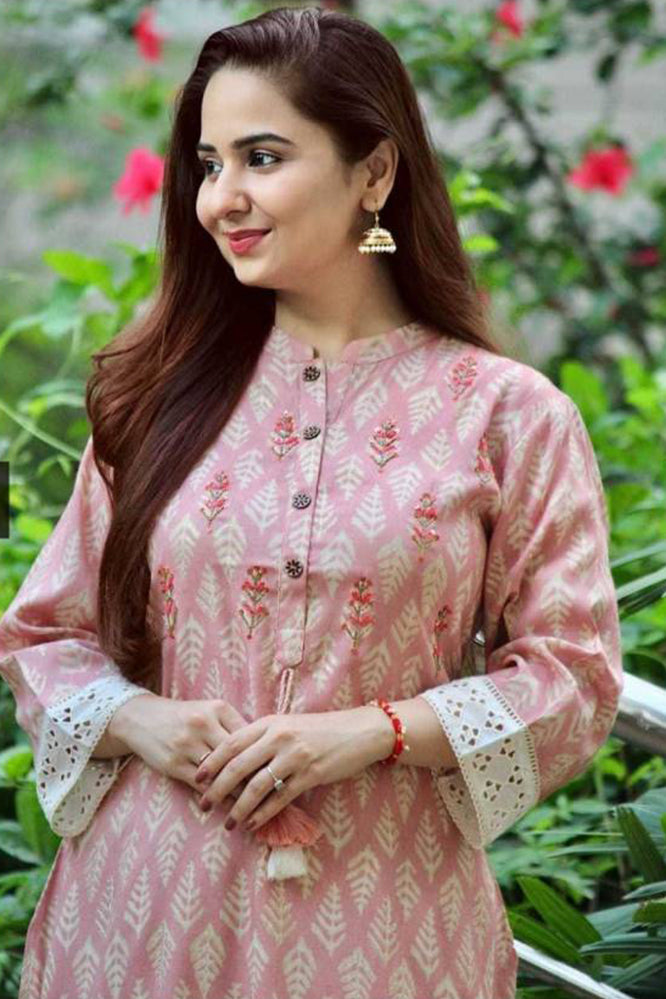 Floral print Pink Embroidery kurti with pant set.