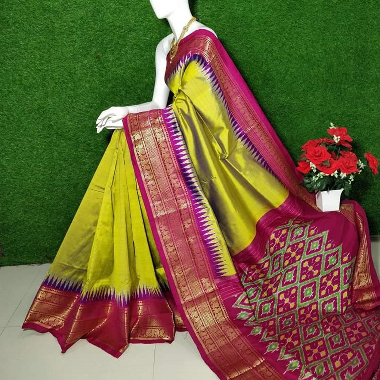 Mehendi Zari Kanchi Border Plain Saree With Patola Design Blouse