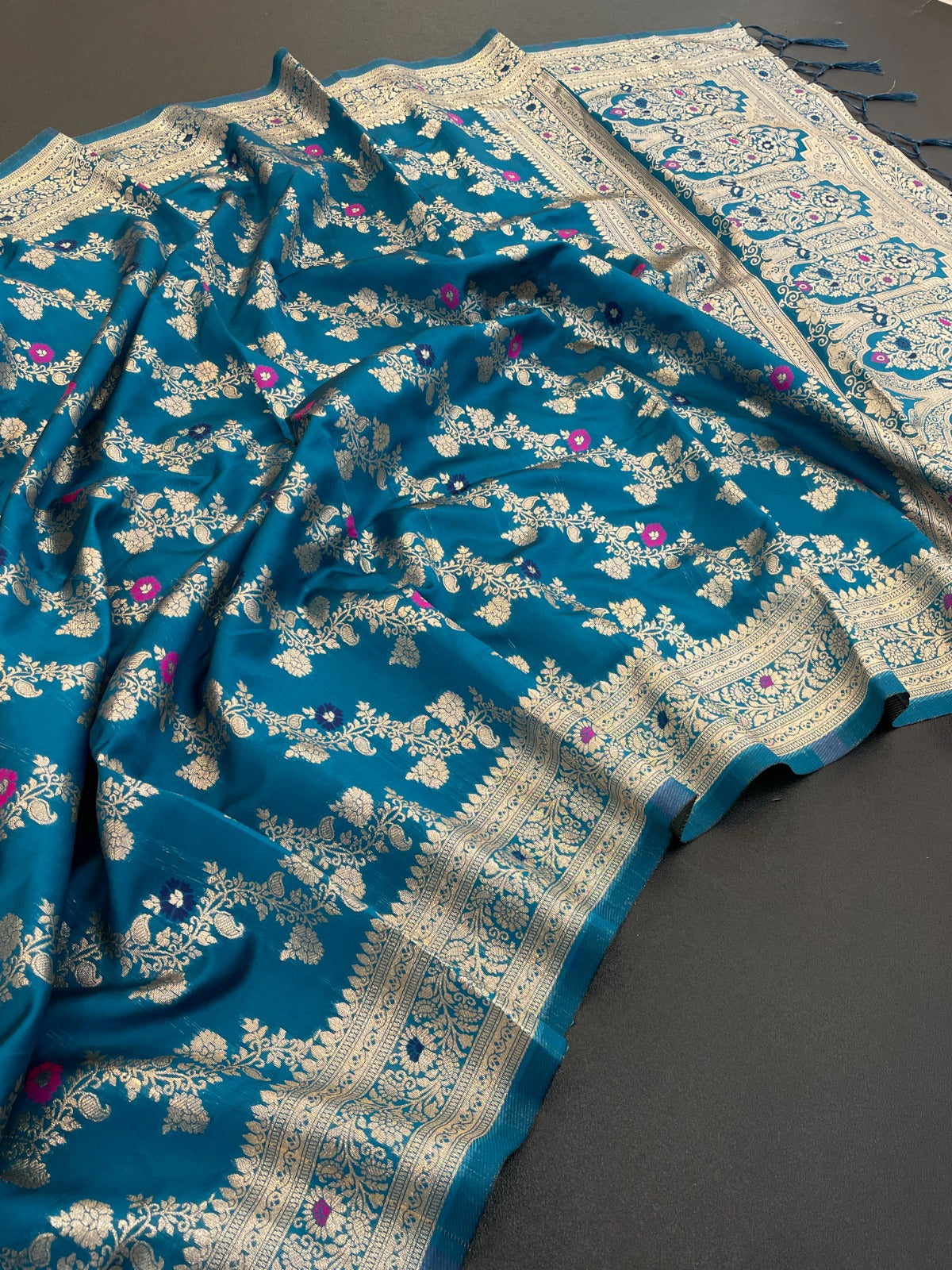 Pure Banarasi Weave Soft Silk Saree with Floral Motifs
